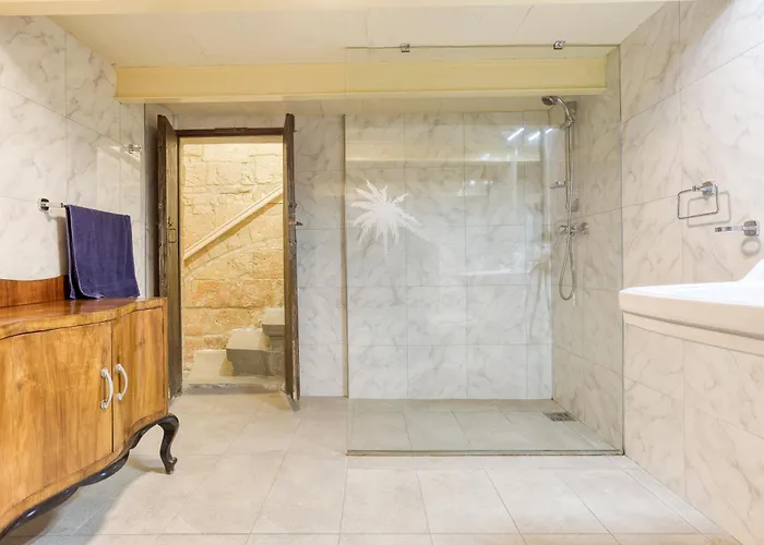 Vlt214 - Charming Townhouse *