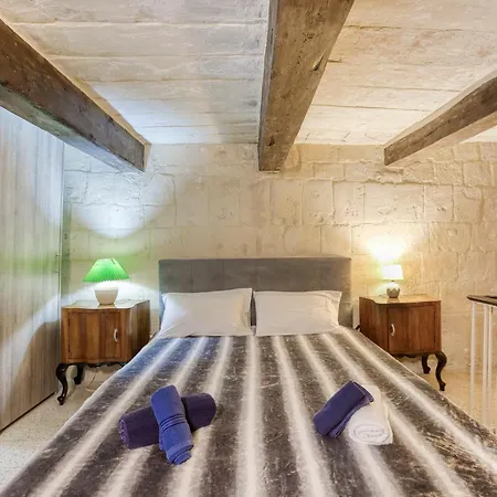 Vlt214 - Charming Townhouse