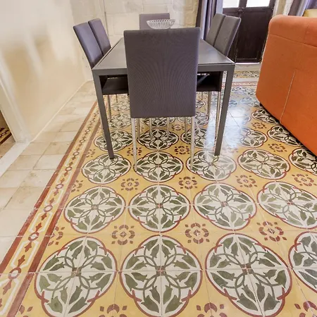 Vlt214 - Charming Townhouse Apartment Valletta
