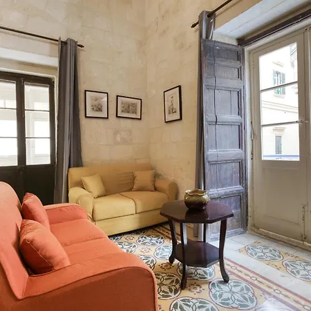 Vlt214 - Charming Townhouse * Valletta